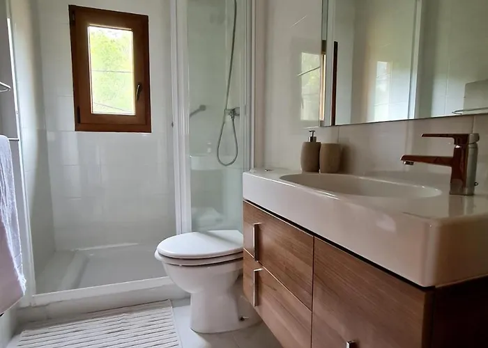 El Jardin De La Pena Castro (Cantabria)