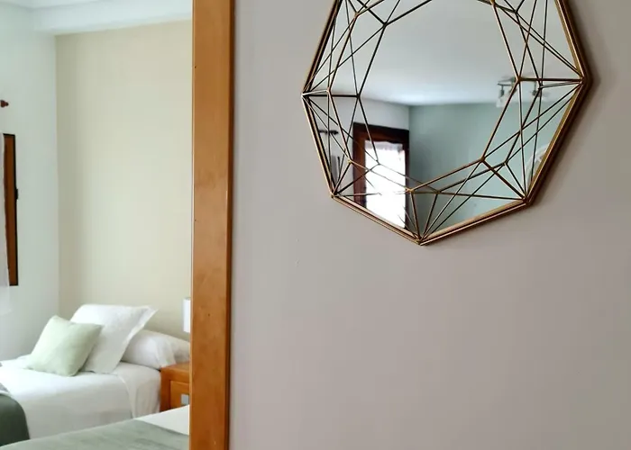 El Jardin De La Pena Castro (Cantabria)